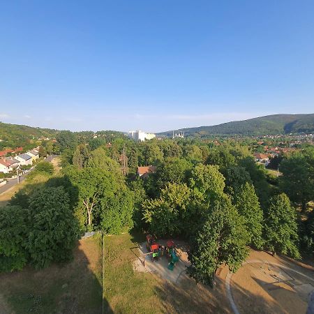 Hegyalja Apartman Мішкольц Екстер'єр фото