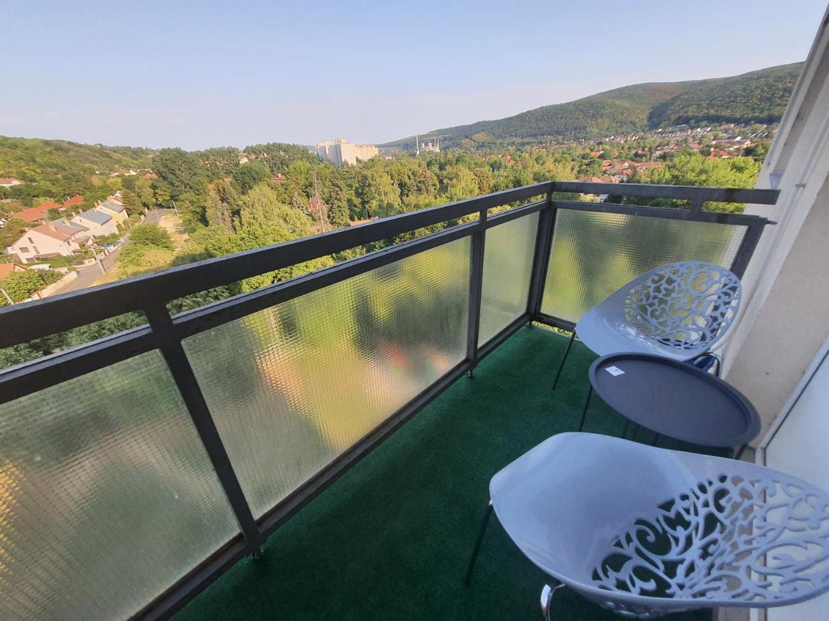 Hegyalja Apartman Мішкольц Екстер'єр фото