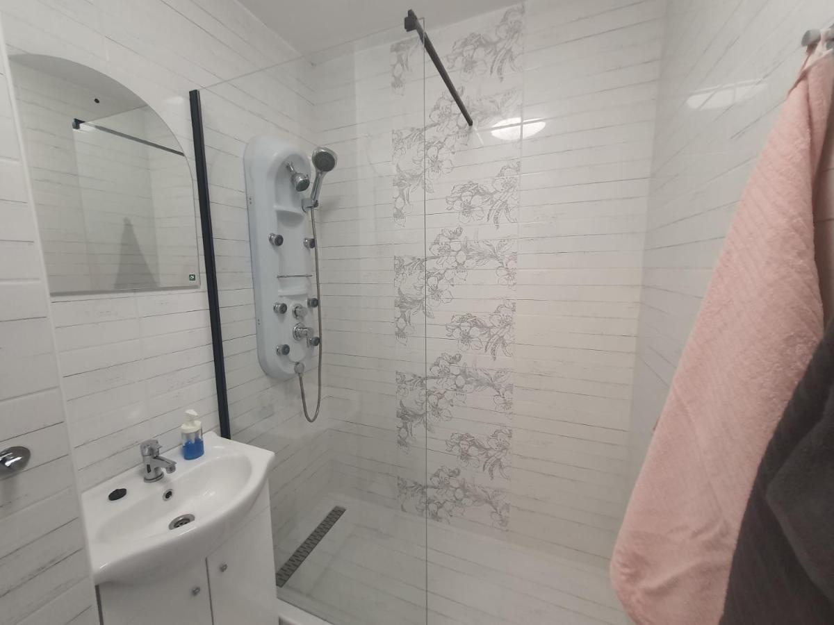 Hegyalja Apartman Мішкольц Екстер'єр фото