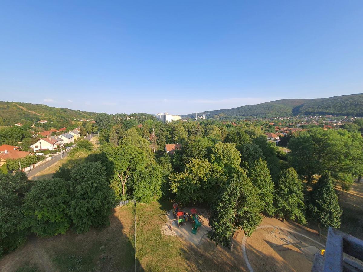 Hegyalja Apartman Мішкольц Екстер'єр фото